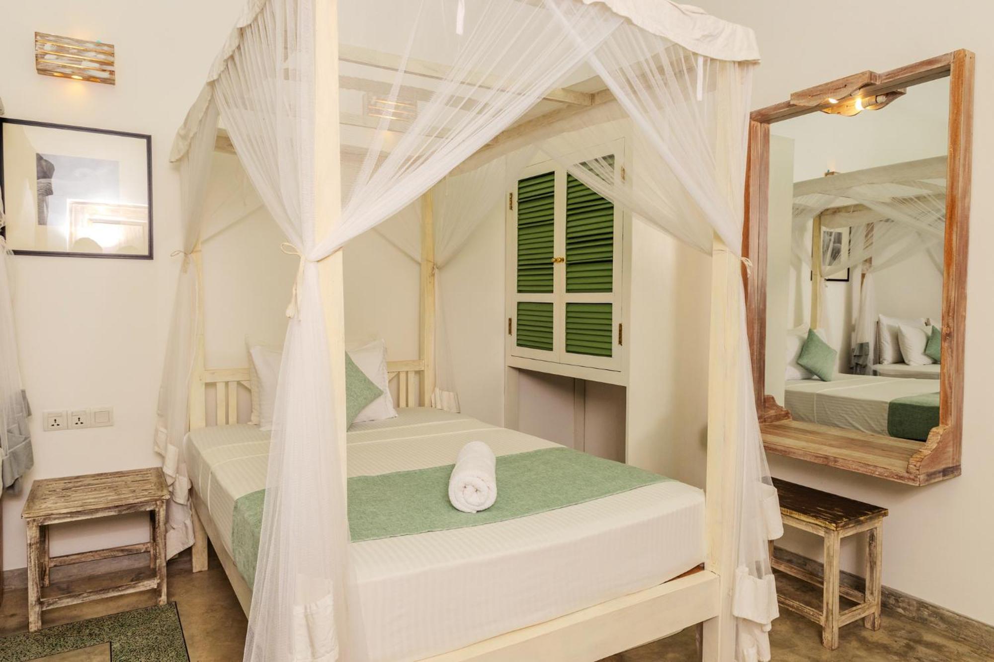 Bed and Breakfast Aurora Unawatuna Exterior foto