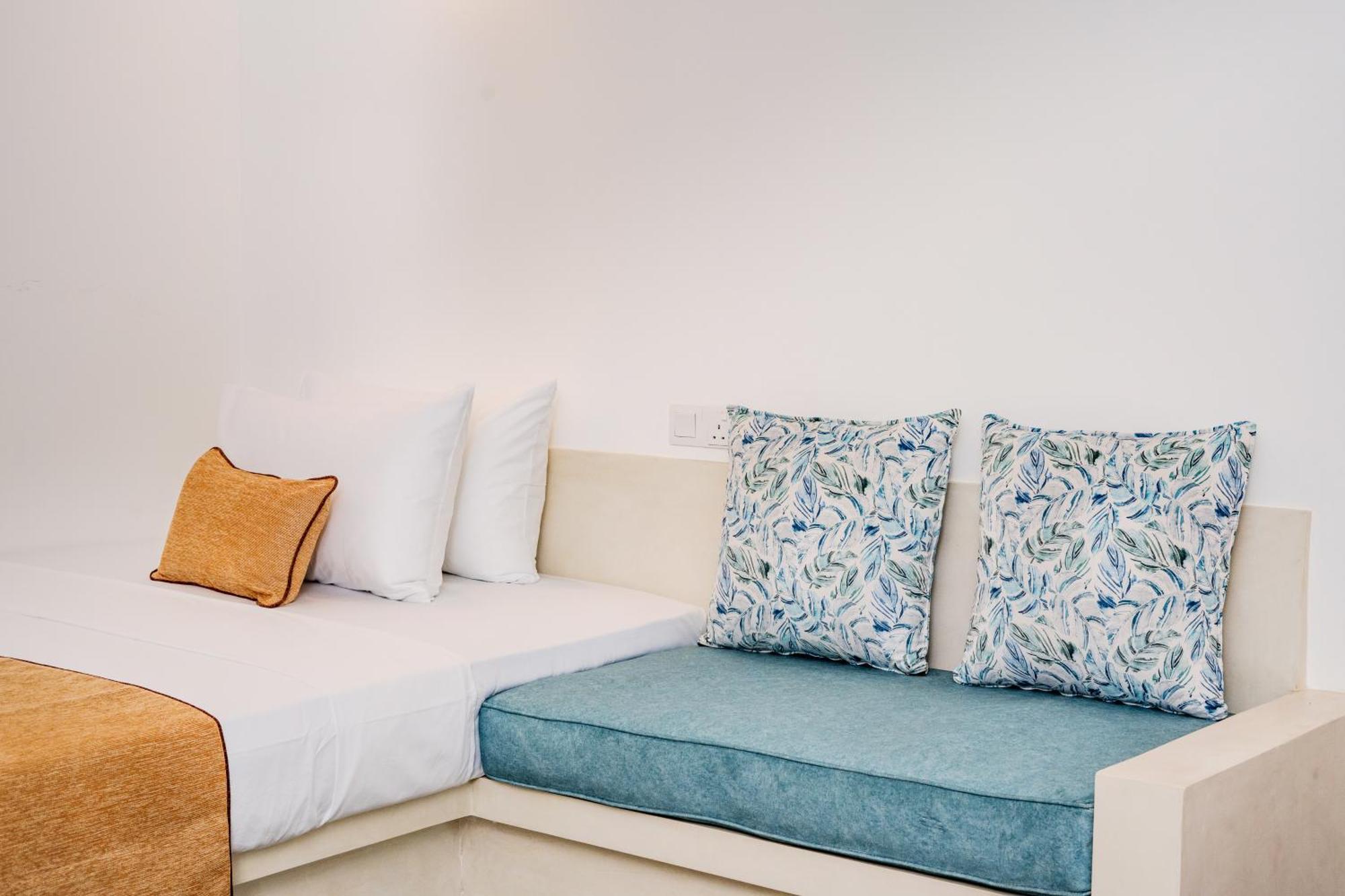 Bed and Breakfast Aurora Unawatuna Exterior foto